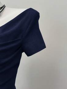 SHEIN EZwear Top court à manches courtes ajusté en tricot pour femmes, bleu marine