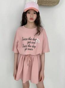 DAZY 青少年女孩标语印花落肩 T 恤和休闲迷你裙两件套，女孩夏季服装，返校服装 - 粉色 - 查看 2