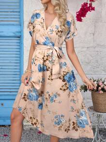 Ellevyn 花卉印花 V 领短袖系带腰 A 字长裙女士夏季服装女士度假服装女士浪漫连衣裙女士夏季连衣裙夏季服装女士夏季连衣裙度假服装女士茶会连衣裙度假服装女士夏季连衣裙