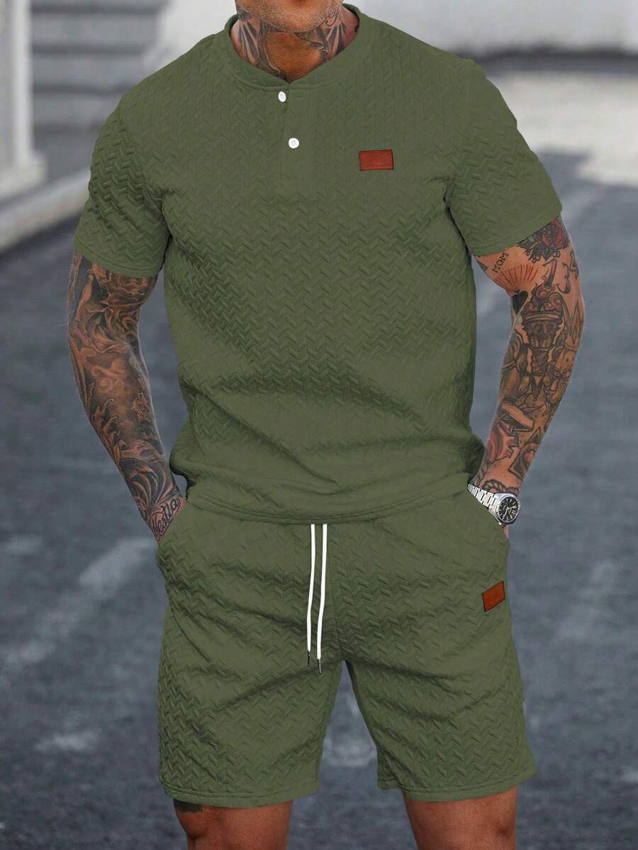 Manfinity CasualCool Conjunto de camiseta y pantalones cortos de 2 piezas para hombres, de moda para verano. Conjunto de 2 piezas casual para hombres, conjuntos de 2 piezas para hombres, atuendos de 2 piezas para hombre para uso diario, al aire libre, regalos para esposo y novio, ropa urbana