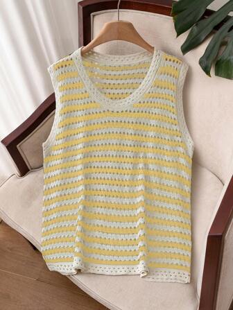 SHEIN Privé 大码女式V领休闲条纹撞色针织背心