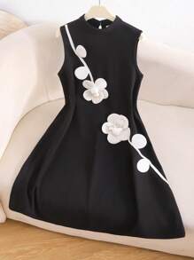 SHEIN Vestido sólido de punto con decoración de flores 3D, corte en bloque de color holgado y volantes, diseño de cuello alto entallado, elegante y casual, para niñas preadolescentes