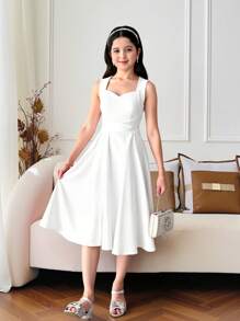 SHEIN Tween Girl Sweetheart Neck Crystal Decor Cross Waist Flared A-Line Knitted Dress