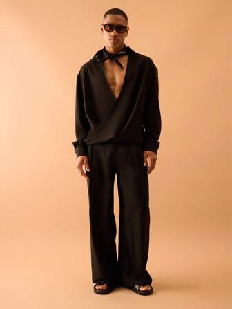 SHEIN X Scheana Musero Pantalon plissé taillé à jambe large pour hommes, style de rue intelligent uniquement pour l'été et les vacances