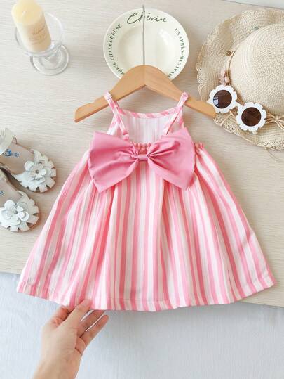 SHEIN Vintaside Kids Baby Girls, Spring Summer New Casual Vacation Minimalist Cute Backbow Striped Loose Beach Summer Pink Sundress, Suitable For Outdoor, Vacation, Afternoon Tea, Street Photography Summer Dresses For Baby Girls Clothes Dress Bow Baby Girl Clothes Cute Baby Girl Dress Baby Girl Clothes Dress