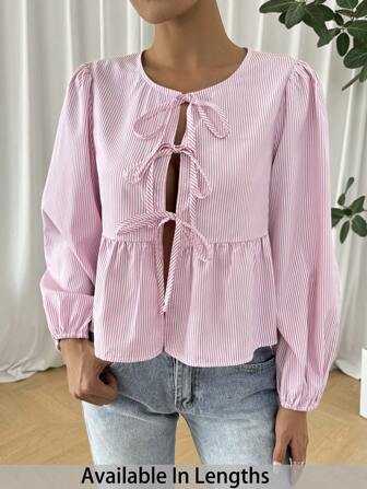 SHEIN Tall CURVE Gestreiftes Damen Oberhemd in großen Größen mit Bindeband, Laternärmeln und Rüschensaum