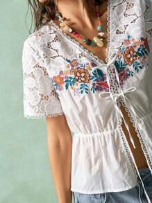 Bohemela 乡村度假风格镂空刺绣系带女式衬衫 - 白色 - 查看 1