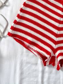 SHEIN Set de 2 piezas con blusa corta asimétrica de rayas texturizadas y shorts casuales para niñas preadolescentes