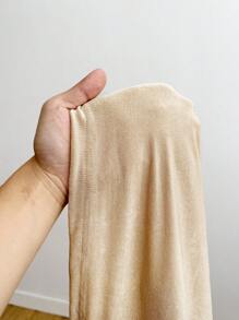 SHEIN PETITE 优雅单肩荷叶边设计修身褶皱长款直筒晚礼服 - 杏色 - 查看 8