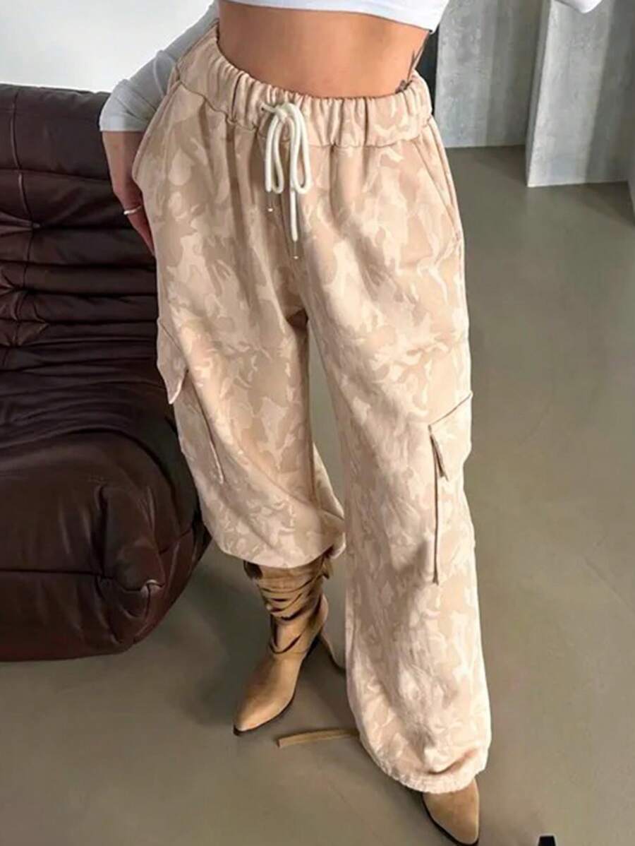 DAZY بنطلون كارجو للسيدات بخصر مطاطي وسحاب، ذي طبعة نمر وأسورة للكاحل