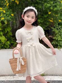 SHEIN Little Byeori 女童可爱蝴蝶结泡泡袖连衣裙 - 卡其色 - 查看 1