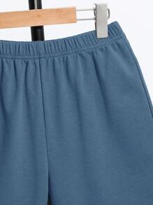 SHEIN 2pcs Tween Boys Neutral-Design Letter Embossed Pattern Round Neck Short Sleeve T-Shirt And Decorated Shorts Set, Casual For School, Travel, Sports, Gatherings, Spring/Summer