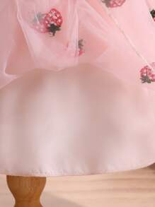 SHEIN Glamorique Kids Baby Girls Summer Sweet Strawberry Embroidered Cap Sleeve Mesh Dress, Suitable For Festivals, Gatherings, Parties, Birthdays, Vacations