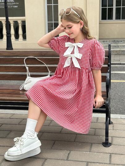 SHEIN 青少年女孩休闲红色格子蝴蝶结装饰泡泡袖宽松A字形梭织连衣裙