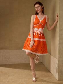 MOTF PREMIUM CONTRAST LACE COLORBLOCK DRESS - Yellow - View 1