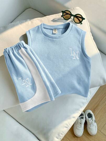 SHEIN 2-Pack Young Boys Casual Sports Vacation Knit Letter Print Crew Neck Short Sleeve Top And Contrast Color Shorts Set, Suitable For Kids Outfits, Toddler Boy Clothes, Back To School, Boys Set For Birthday Parties, Evening Parties, Performances, Weddings, Baptisms, Opening Ceremonies, Daily Wear, School, Travel, Sports, Spring And Summer Seasons