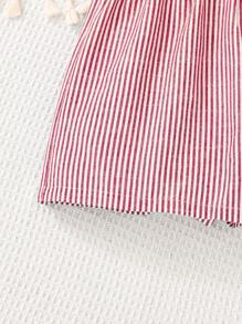 SHEIN Tween Girl Woven Striped Print Button Decor Loose Casual Shorts, Leisure Sports - Red - View 5