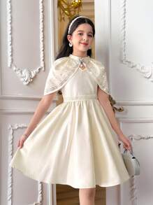 SHEIN 青少年女孩优雅圆领无袖后背 V 领蝴蝶结装饰水晶连衣裙（带披肩）2 件套 - 米色 - 查看 4