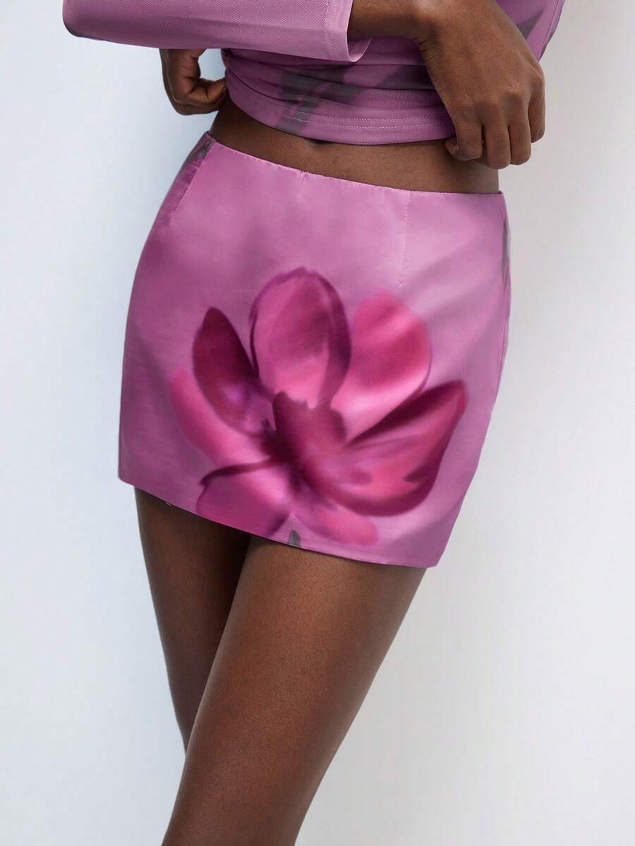 SHEIN Maija 情人节女士春夏新款花卉印花优雅现代都市日常休闲迷你裙适合外出节日聚会约会派对婚礼音乐节老钱波西米亚90年代 - 粉色 - 查看 1