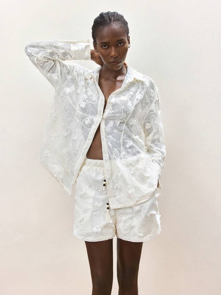 SHEIN Maija Eyelet Embroidery Casual Elastic Waist Shorts, White Fabric, Stylish And Versatile For Spring/Summer, Resort-Style