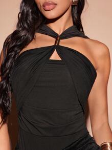 Hauture Body con hombros descubiertos, cuello halter y detalle de herraje metálico - Negro - Ver 2