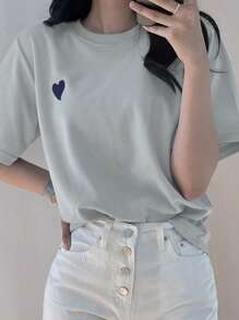DAZY Kaos Wanita Leher Bulat Bordir Hati Warna Kontras Minimalis Grafis Atasan Lucu - Baby Blue - View 2