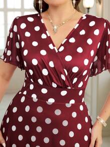 SHEIN Clasi Đầm lưới chấm bi trắng nền đỏ cạp cao cỡ lớn cho nữ, trang phục lãng mạn thanh lịch cho mùa xuân - Màu Đỏ Sâu - Xem 6