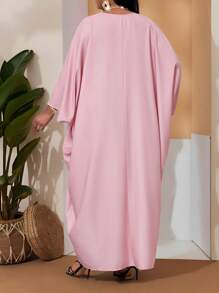 SHEIN Lady Vestido largo de túnica con mangas de murciélago abiertas, escote en V, pliegues y falda con abertura, en colores bohemios, casual y elegante, para primavera y verano, adecuado para pasear, playa u ocasiones casuales, tallas grandes, conjunto de 2 piezas para vacaciones