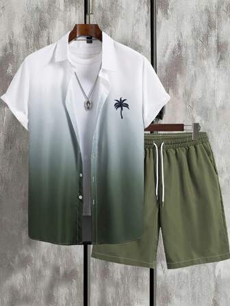 Manfinity Chillmode ชุด 2 ชิ้น เสื้อและกางเกงขาสั้นประจำวันของผู้ชายลายต้นปาล์มเกรเดียนต์สำหรับการพักผ่อน