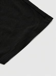 ROMWE MEN Goth Camiseta de manga corta con estampado de alas de murciélago para hombres, ropa casual para primavera y verano