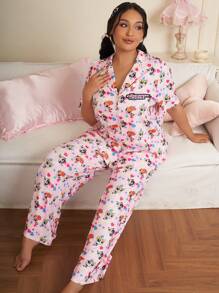 THE POWERPUFF GIRLS X SHEIN Conjunto de pijama con blusa de manga corta y pantalón largo con estampado de Flor, Burbuja, Florecita en talla grande