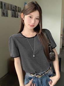 DAZY Women's Round Neck Striped Casual Short Sleeve T-Shirt Cute Tops
