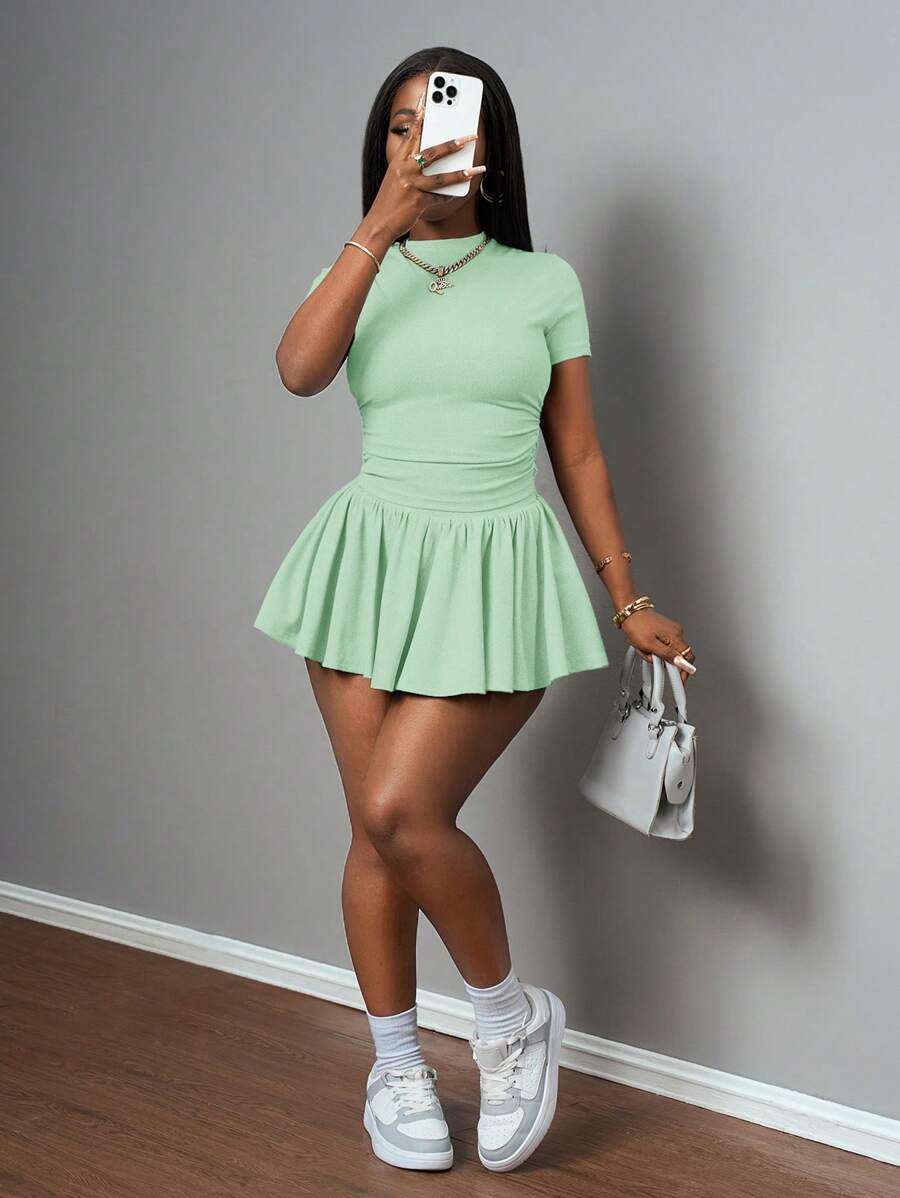 Slaydiva New Spring And Summer Casual Basic Style, Sports Style, Simple Round Neck, Short Sleeves, Pleated Short T-Shirt On Both Sides + A Swing Umbrella Skirt, Short On Both Sides, Front And Back, Medium Length, Light Gray Pit Strip Knitted Fabric Women's Two Pieces Set Mint Green Outfit Women Green 2 Pieces Set Short Skirt Set Tennis Skirt Set Two Pieces Skirt Set