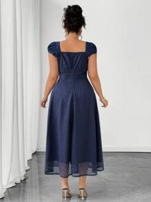 SHEIN LUNE Plus Size Solid Color Elegant Dress With 3D Floral Sweetheart Neck Decor - Black - View 2
