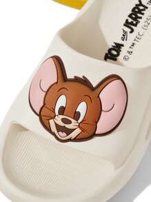 TOM & JERRY X SHEIN Cute Cartoon Graphic White Children's EVA Slippers, Suitable For Toddlers And Kids, For Indoor, Shower Or Outdoor Use, Lightweight, Comfortable And Non-Slip, For Boys And Girls