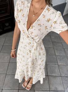 Pariaura French Romantic Street Style Cardigan Waist Floral Prairie Dress With Ruffle Trim & High Slit, Long Style, For Women, Spring/Summer - Light Yellow - View 5