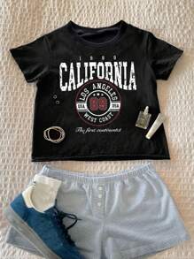 Attitoon 休闲复古风格学校徽章字母徽标印花短款女式 T 恤，适合夏季、运动季、学校 - 黑色 - 查看 6