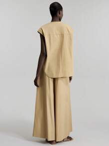 Ontre 2025 新款休闲卡其色两件套女士无袖圆领上衣和阔腿裤，松紧腰身，舒适搭配，适合春夏季日常穿着、商务休闲、通勤、高品质机场时尚 - 卡其色 - 查看 3