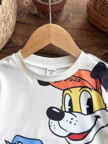 Parte superior casual con estampado de figuras de dibujos animados lindas para bebé niño