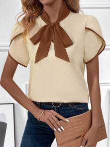 SHEIN Clasi 简约撞色领口系带短袖衬衫，适合夏季 - 彩色 - 查看 1