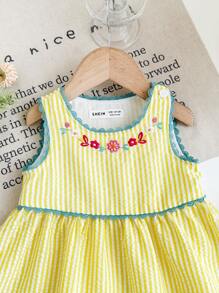 SHEIN 女婴可爱格子花卉刺绣图案无袖连衣裙，夏季 - 彩色 - 查看 4