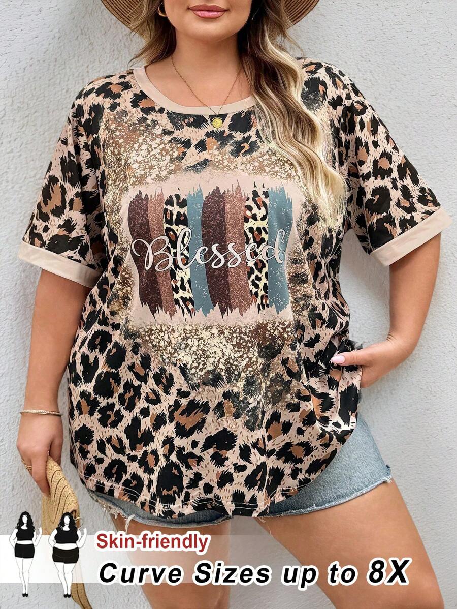 SHEIN CURVE+ Grand T-shirt femme avec imprimé léopard et motif lettres, courbe plus, style bohème vacances, T-shirt grande taille été, campagne, vacances à la plage, tenue de plage - Multicolore - Voir 1