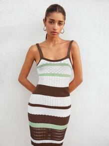 Maija Vestido de ganchillo tipo color block en rojo y albaricoque con borlas, diseño favorecedorpose, estilo bohemio de resort, diseño de moda, para primavera/verano