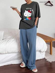 HELLO KITTY | DAZY 可爱卡通印花宽松 T 恤上衣和直腿裤女式睡衣套装 - 深灰色 - 查看 5