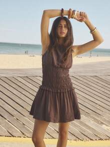 Aralina 褶饰腰部鼠尾草迷你无袖飘逸时尚夏季连衣裙