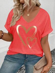SHEIN maglietta ampia con scollo a V, maniche corte, stampa a cuore e effetto sfumato, disponibile in taglie comode per donne