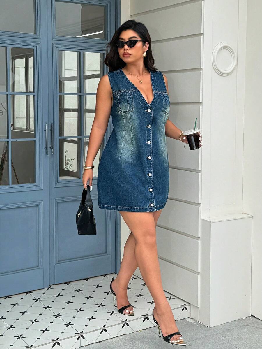 SHEIN ICON Vestido corto de mezclilla sin mangas de talla grande con lavado vintage - Azul - Ver 1