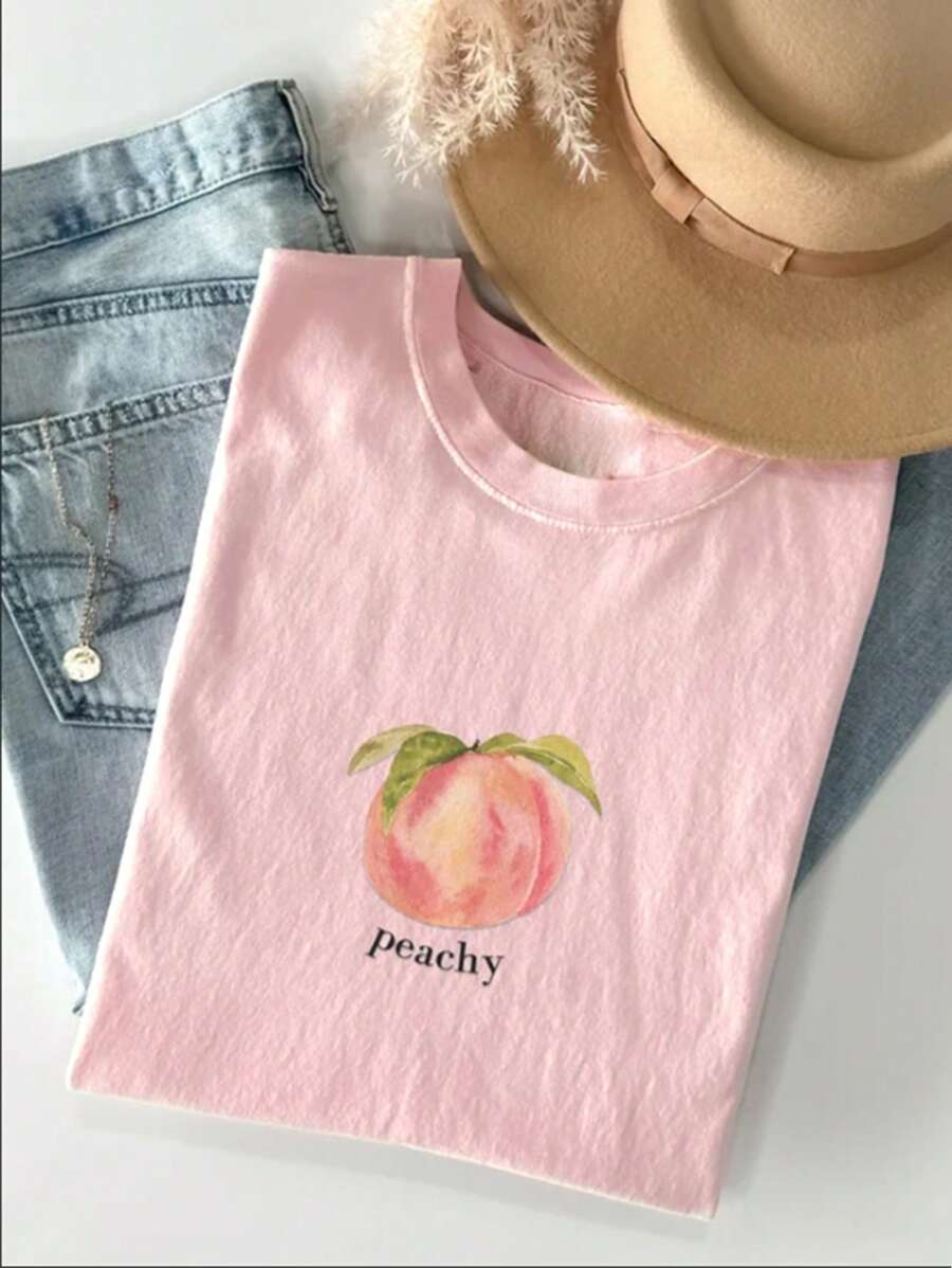 Peach Color T-Shirt, Retro Fruit Pattern T-Shirt, Elegant Fruit Pattern T-Shirt, Bohemian Style T-Shirt, Fruit T-Shirt, Peach Color T-Shirt, Peach Pattern T-Shirt, Women's Gift, Women's T-Shirt