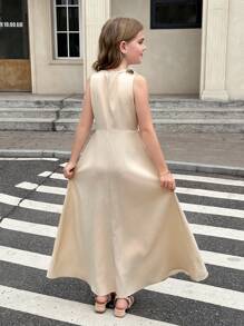 SHEIN Tween Girls Casual Commuter Butterfly Knot Decor Sleeveless A-Line Maxi Dress