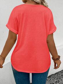 SHEIN maglietta ampia con scollo a V, maniche corte, stampa a cuore e effetto sfumato, disponibile in taglie comode per donne